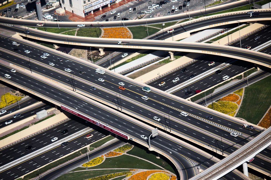 Comment évaluer le modèle de la concession d'autoroutes ? Le cas de l'entreprise VINCI