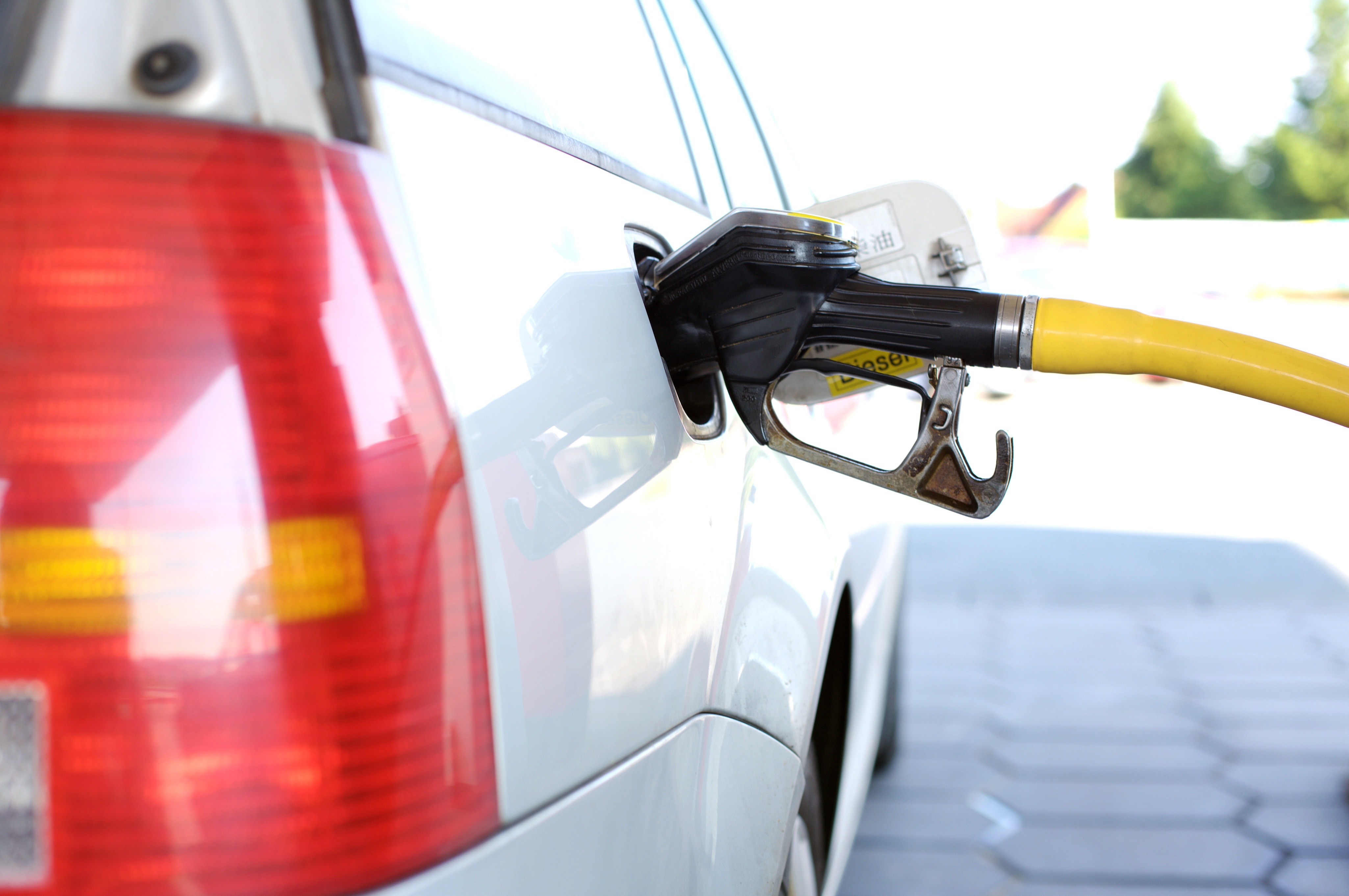 Production industrielle européenne, dépenses de carburant et emploi des seniors