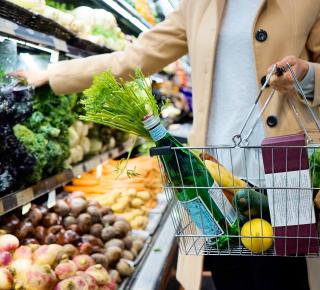 Comment mesurer l’évolution du pouvoir d’achat des différentes générations ?